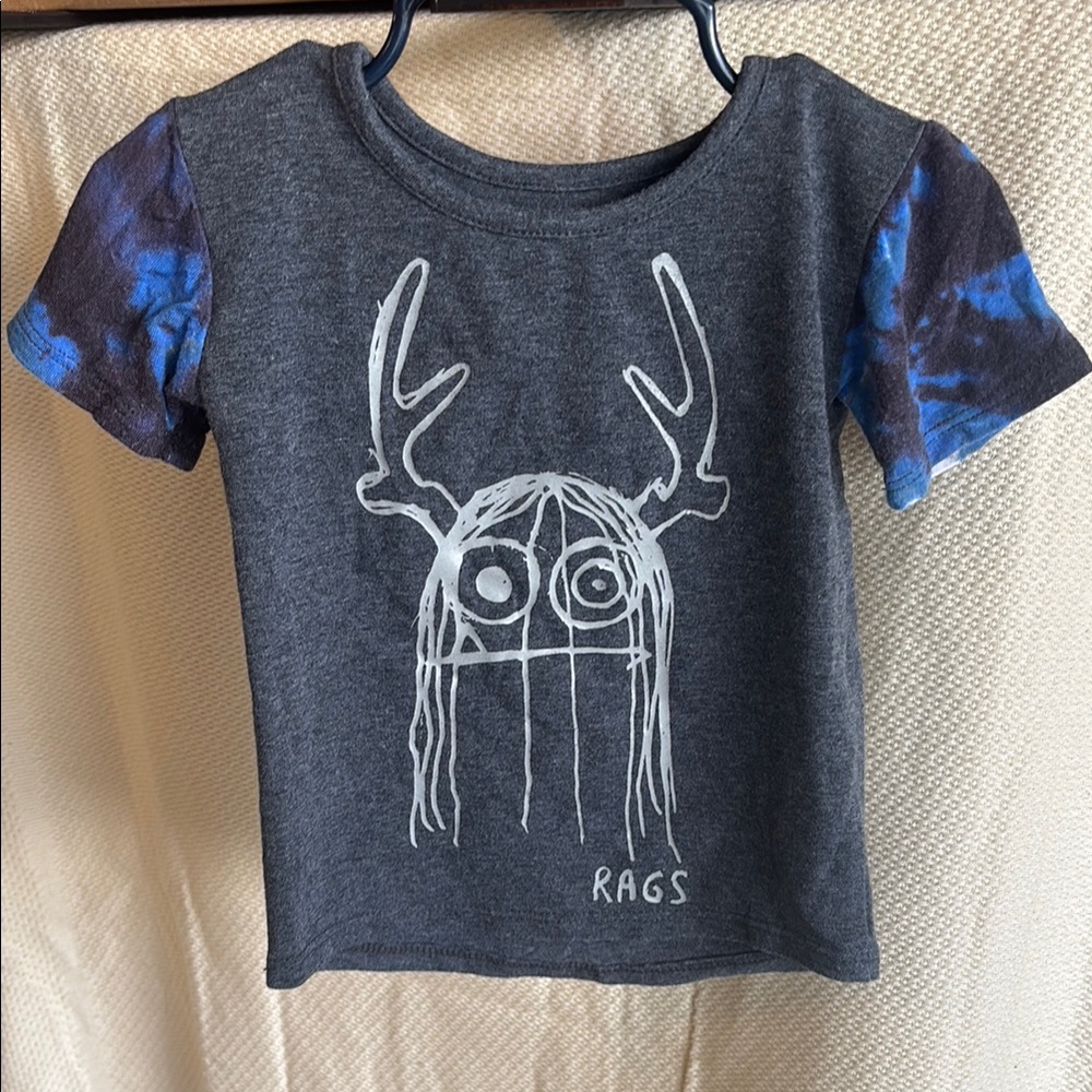 Rags to Raches graphic tee 12-18 months